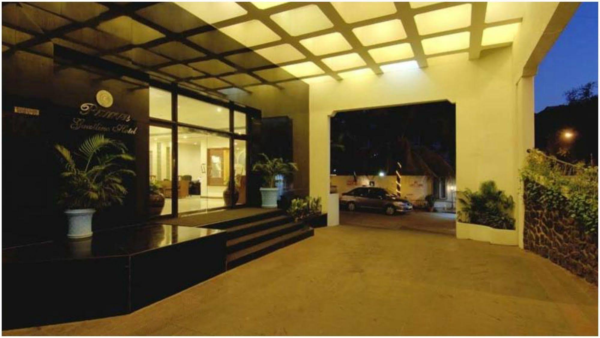 Ramee Guestline Hotel Juhu Bombay Exterior foto